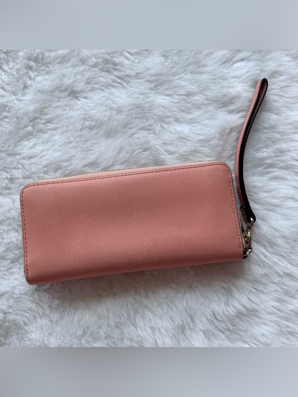 Michael Kors Jet Set Travel Continental peach saffiano leather wallet - Picture 5 of 8
